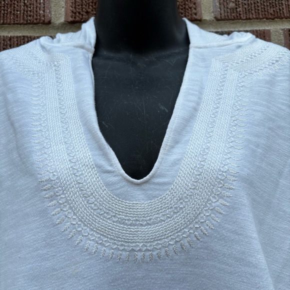 Hoodie Women Sz 19/20 White Split Neck Embroidered Hoodie 3/4 sleeves Sweatshirt - Picture 2 of 7